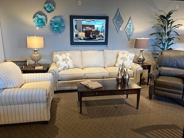 Customizable Smith Brothers 393 - Custom Sofa - Image 5