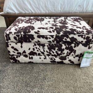 Smith Brothers Ottoman with animal print on clearance
