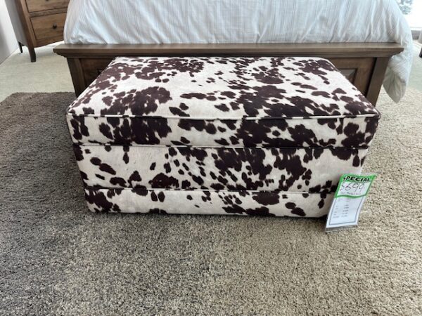 Smith Brothers Ottoman with animal print on clearance