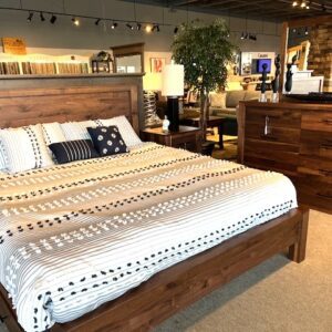 Buss Woodcraft Lakewood bed