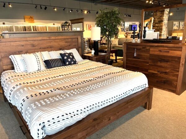 Buss Woodcraft Lakewood bed