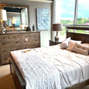 Emerson Traditional Bedroom