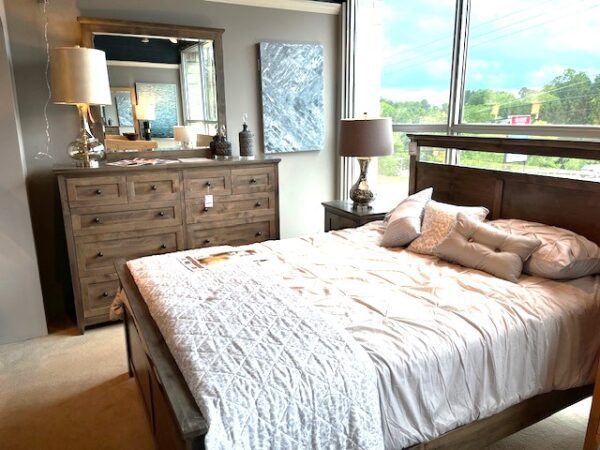 Emerson Traditional Bedroom