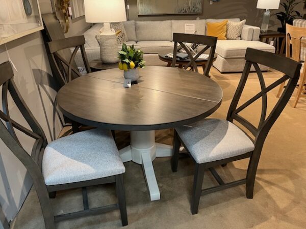 48" Round dining